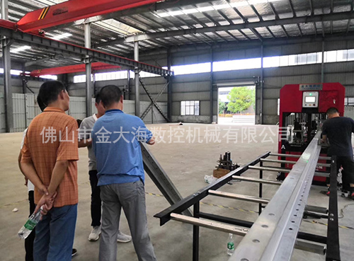 合肥专业爬架冲孔机厂家
